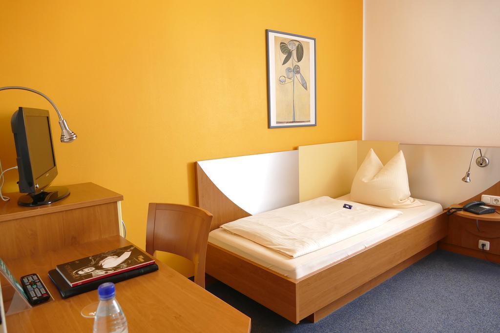 Grafing Hasi'S Hotel מראה חיצוני תמונה